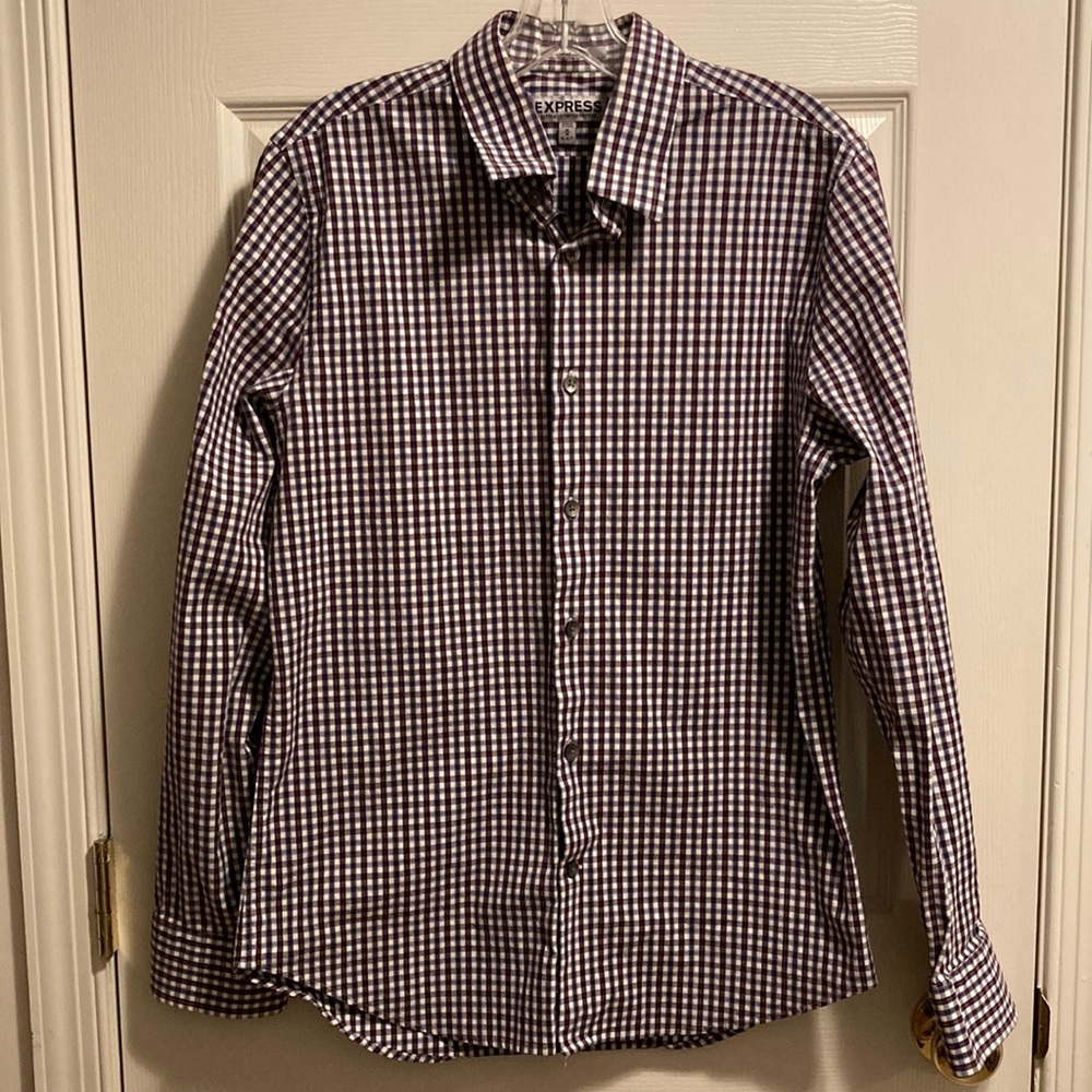 Express Men’s Fitted Button Down Shirt (Size M, 15-15.5”)